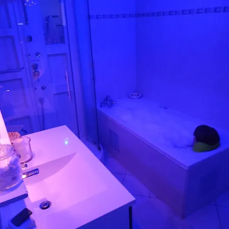 Villa 30mn Mer, Classe, Calme, Totale Intimite, Piscine, Hammam & Jacuzzi 8 Pers